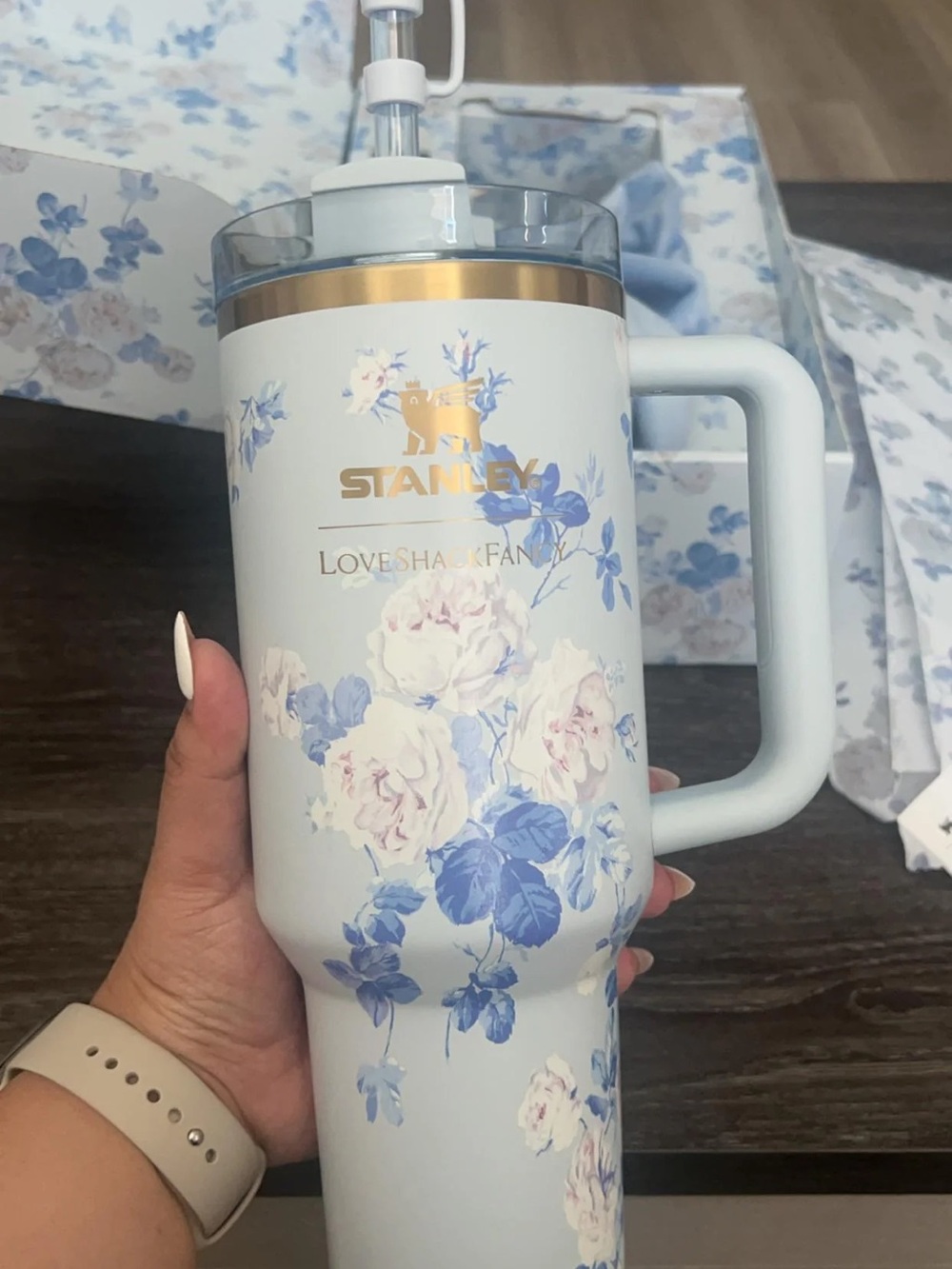 Stanley x LoveShackFancy 40 oz Everblooming Rosettes Blue Flowstate H2.0 Tumbler